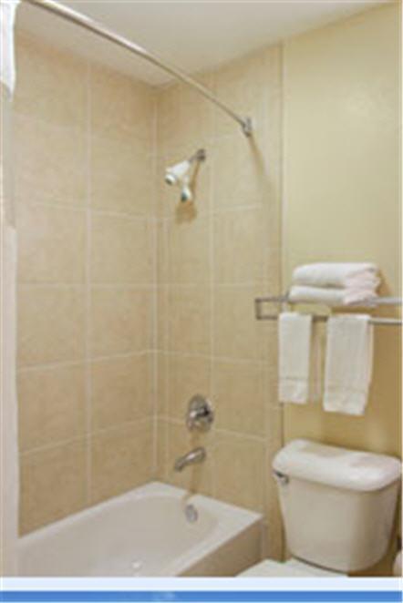 Cabot Lodge - Lake City Room photo